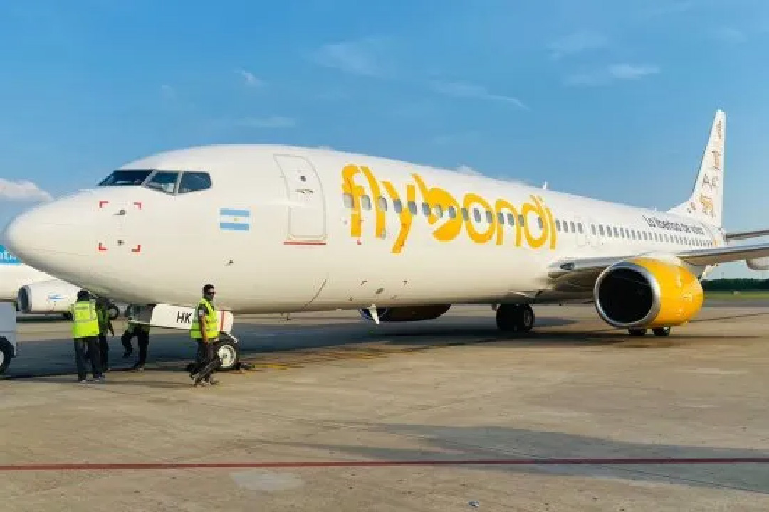 La provincia de Buenos Aires multó a Flybondi con $300 millones por la cancelación de vuelos