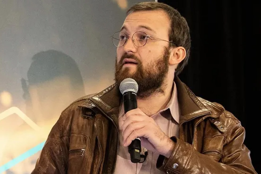 Quién es Charles Hoskinson, el empresario creador de Ethereum y Cardano que denunció que le pidieron dinero para reunirse con Javier Milei