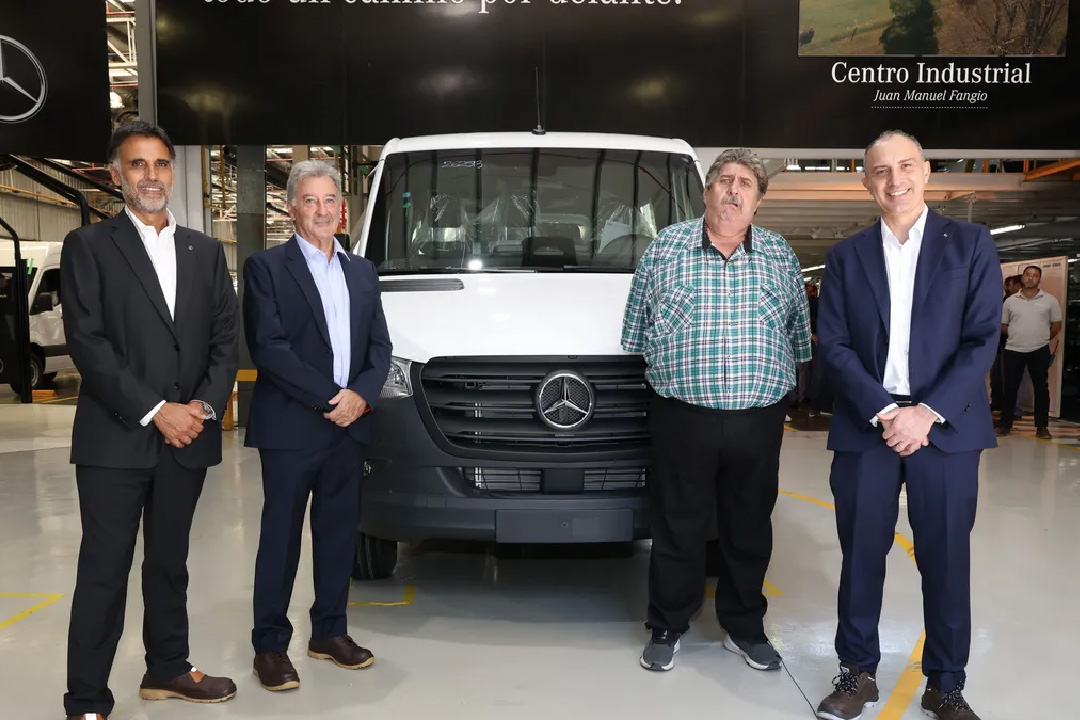 Mercedes-Benz vendió su operación en Argentina a un grupo de capitales nacionales