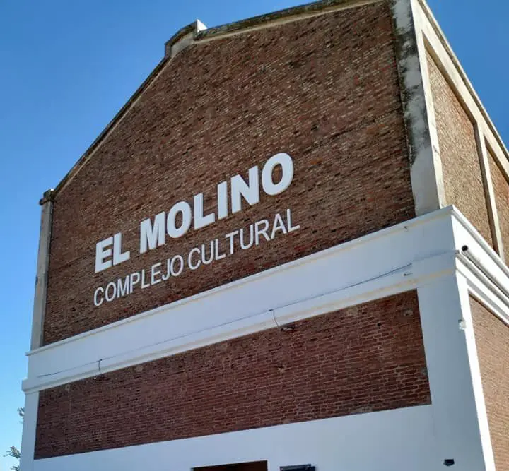 Arte, mujer y lucha: Un homenaje a la resiliencia femenina en El Molino