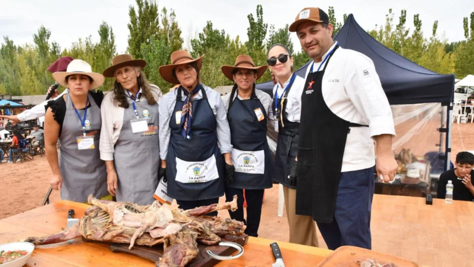 Celebración del Asado de Chivo en Vaca Muerta