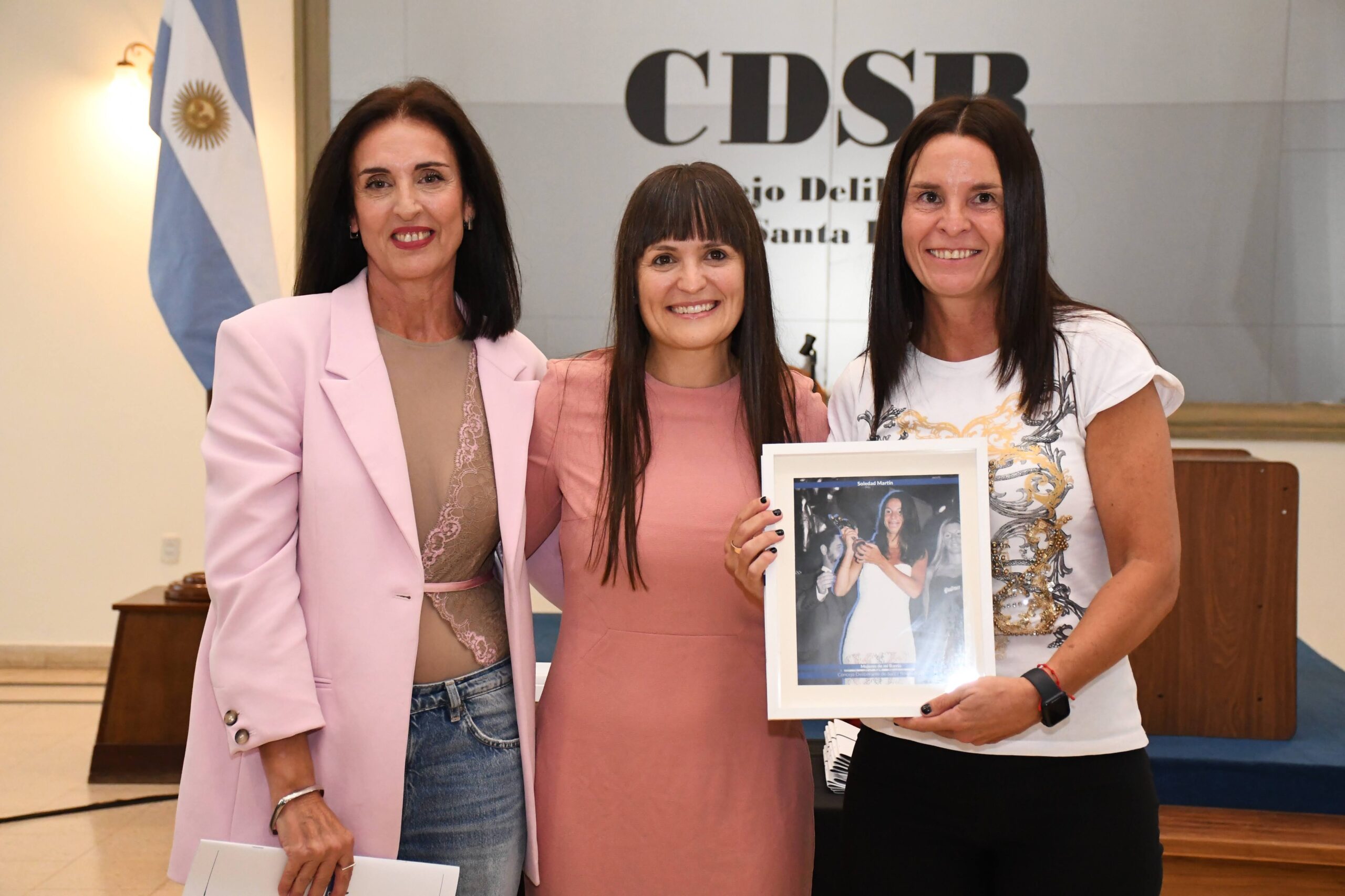 “Mujeres de mi Barrio 2025”: homenajearon a Deportistas y Periodistas