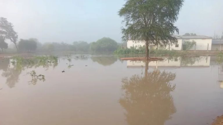 Preocupación en el Chaco salteño por la crecida del Bermejo que agrava la situación y aísla comunidades enteras