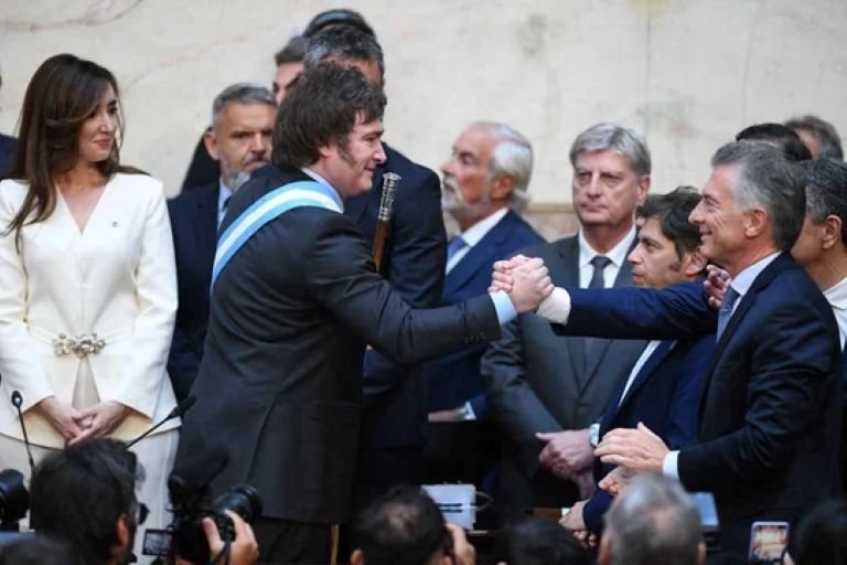 “Ya no hay milanesas en Olivos”, Mauricio Macri cruzó a Javier Milei porque frenó la alianza de LLA y el Pro