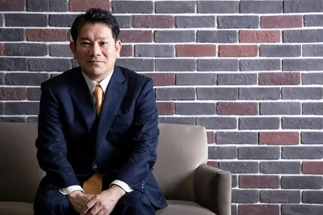 De brindar un servicio de enfermería domiciliaria a convertirse uno de los hombres más ricos de Japón: la sorprendente historia de Keiichi Shibahara