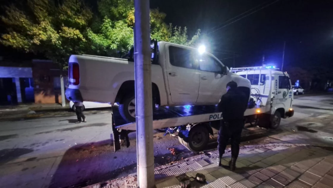 Santa Rosa: Un joven alcoholizado realizaba maniobras peligrosas en el centro y fue detenido