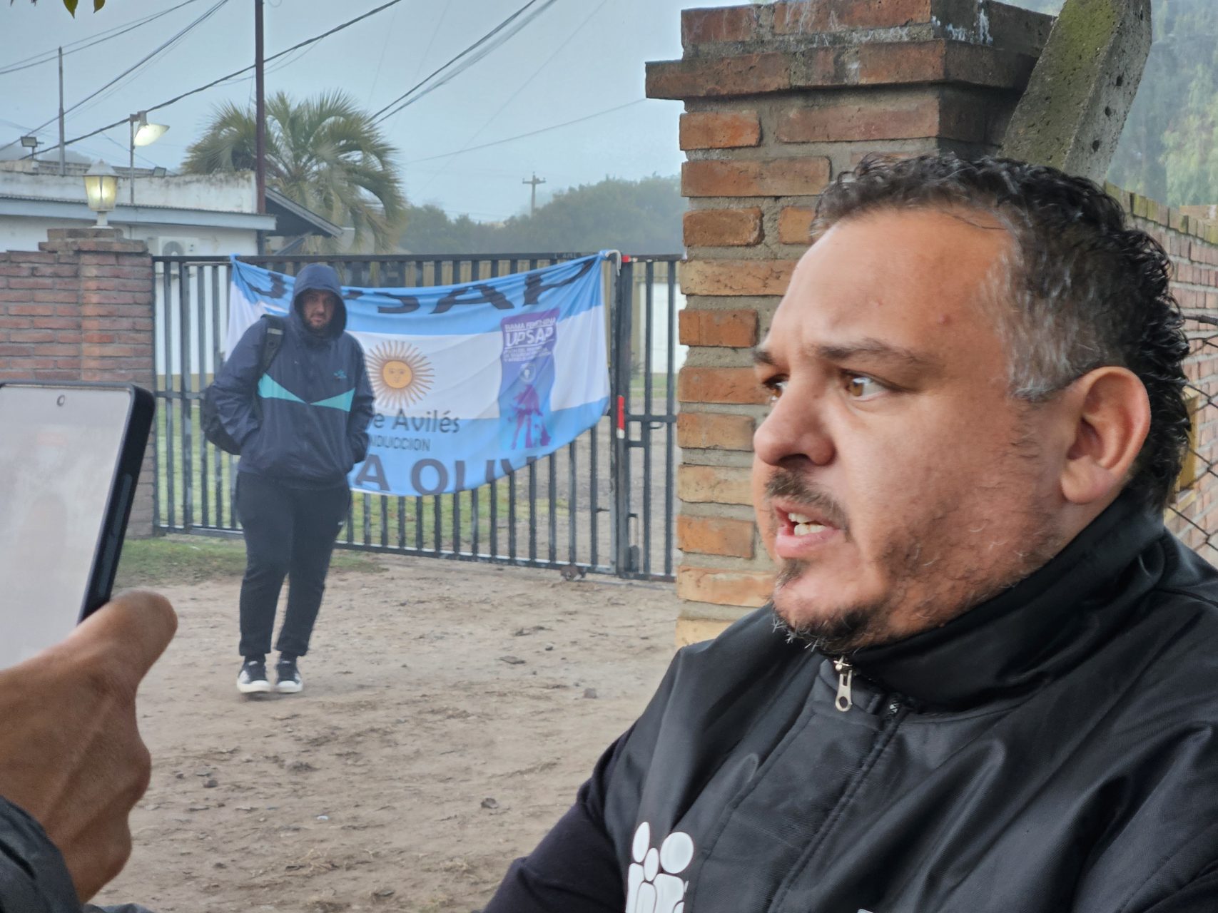 Protesta en General Pico por el despido de ocho vigiladores