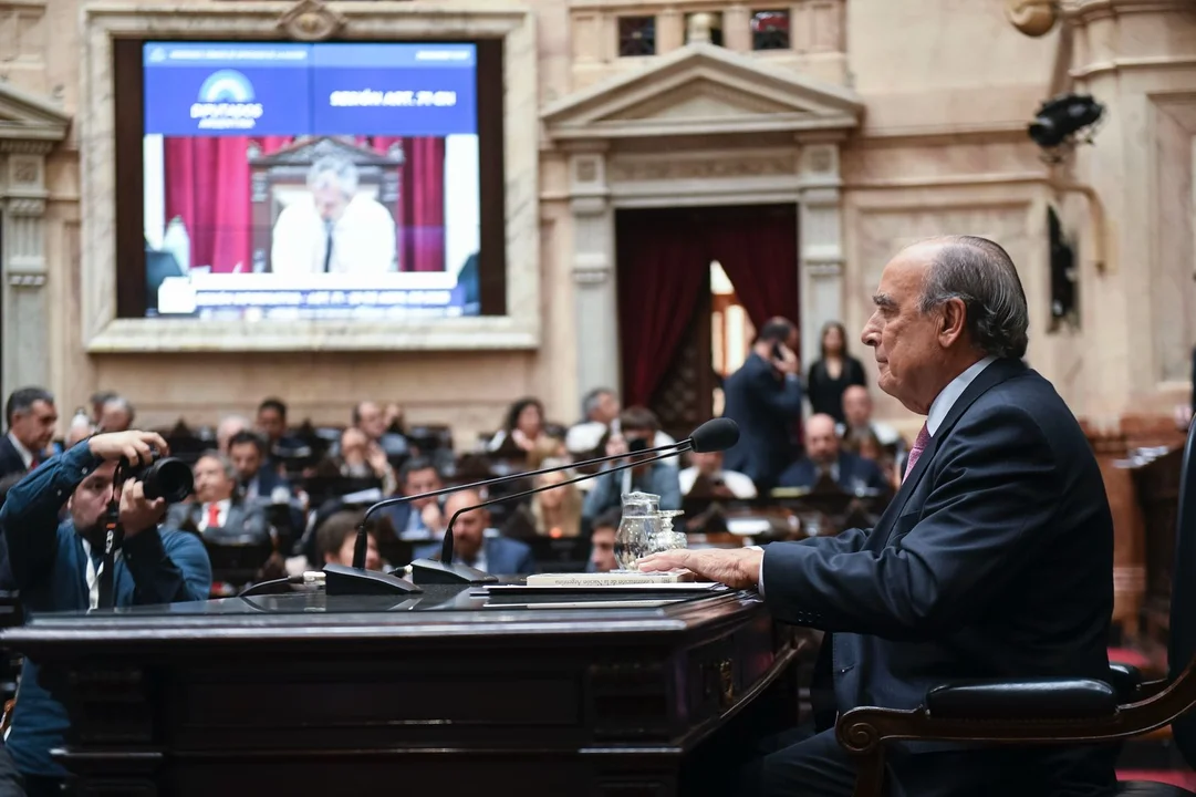 “El Presidente no mantiene ni mantuvo ningún vínculo con la moneda Libra”, afirmó Francos