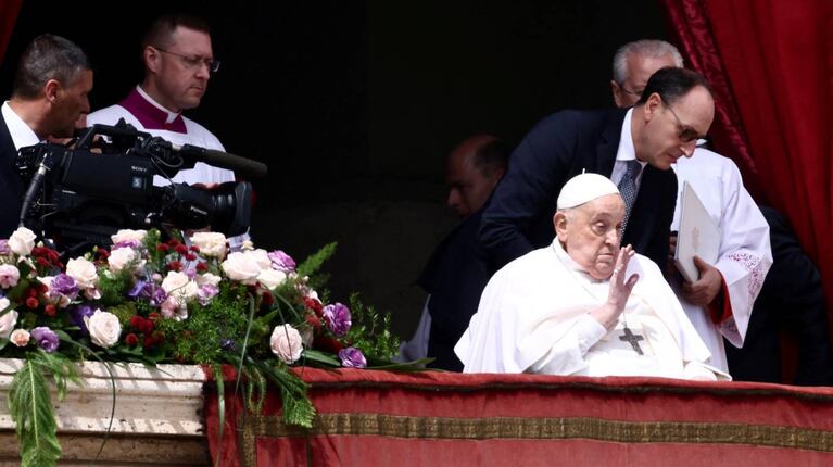 El Papa participó de la misa de Pascuas en el Vaticano: “No puede haber paz sin libertad de religión”
