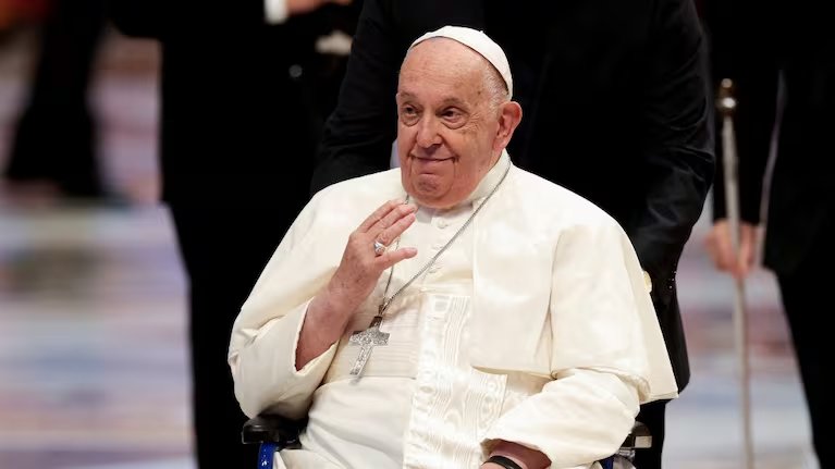 El mensaje del papa Francisco en el Viernes Santo: “La economía de Dios no mata ni aplasta”