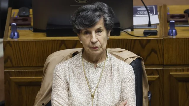 Chile: destituyeron a la senadora socialista Isabel Allende