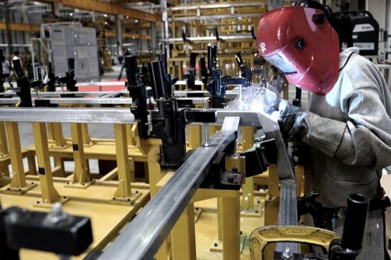 El 40% de las fábricas argentinas asiste de brazos cruzados a la competencia de importados