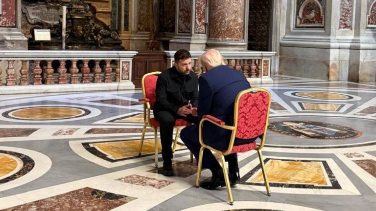 Vaticano: “Esperamos un alto el fuego total y una paz duradera”, dijo Zelenski tras reunirse con Trump