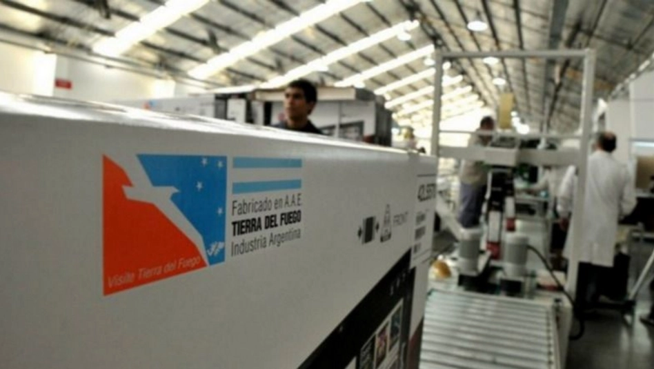 Paro total en Tierra del Fuego en rechazo a la eliminación de aranceles a productos electrónicos