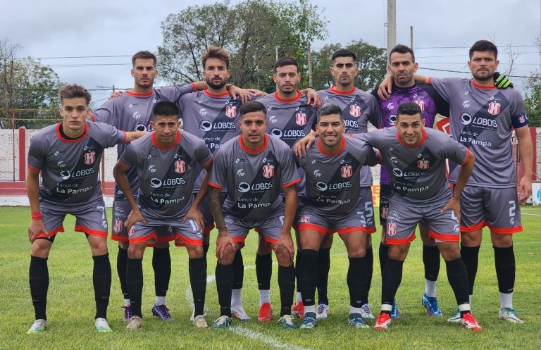 Fútbol: Costa Brava visita a Gutiérrez de Mendoza en la última fecha de la primera rueda del Federal “A”