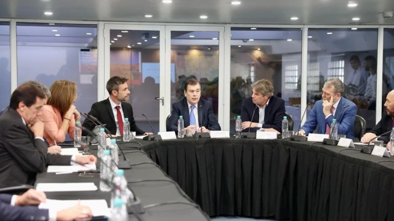 Cumbre de urgencia de los gobernadores por la fuerte caída de los fondos de coparticipación