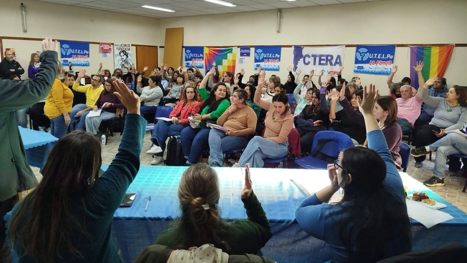 Utelpa convocó a un paro docente provincial para el 12 de junio