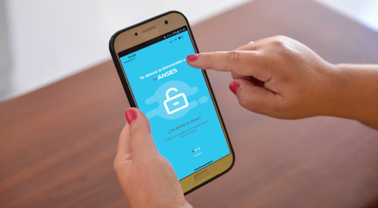 AUH y Tarjeta Alimentar ANSES: quiénes acceden en julio de 2025