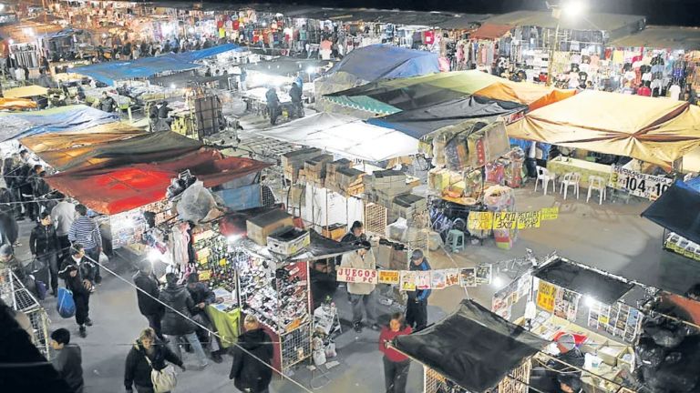 Buenos Aires: la Justicia levantó la clausura de La Salada y ordenó medidas para su reapertura