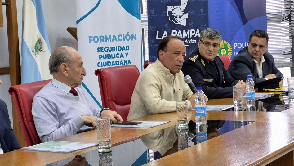 Presentaron guía para intervenciones en urgencias de salud mental en La Pampa