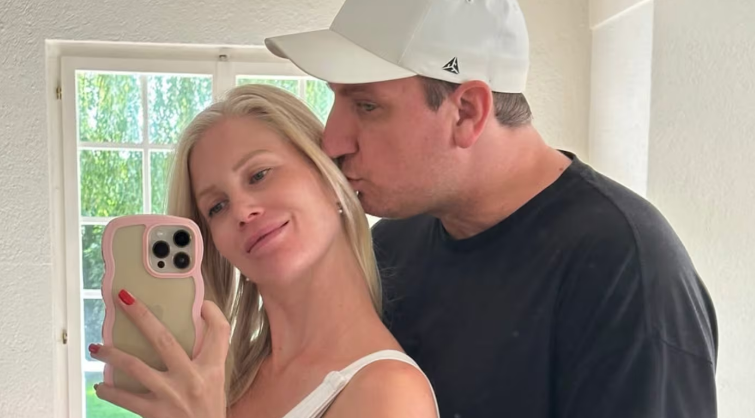 Maxi López y Daniela Christiansson revelaron el sexo de su bebé: así fue el tierno anuncio en un evento íntimo