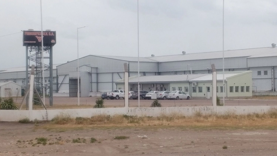 Bernasconi: el frigorífico reabrirá el 1° de febrero y mantendría los puestos de trabajo