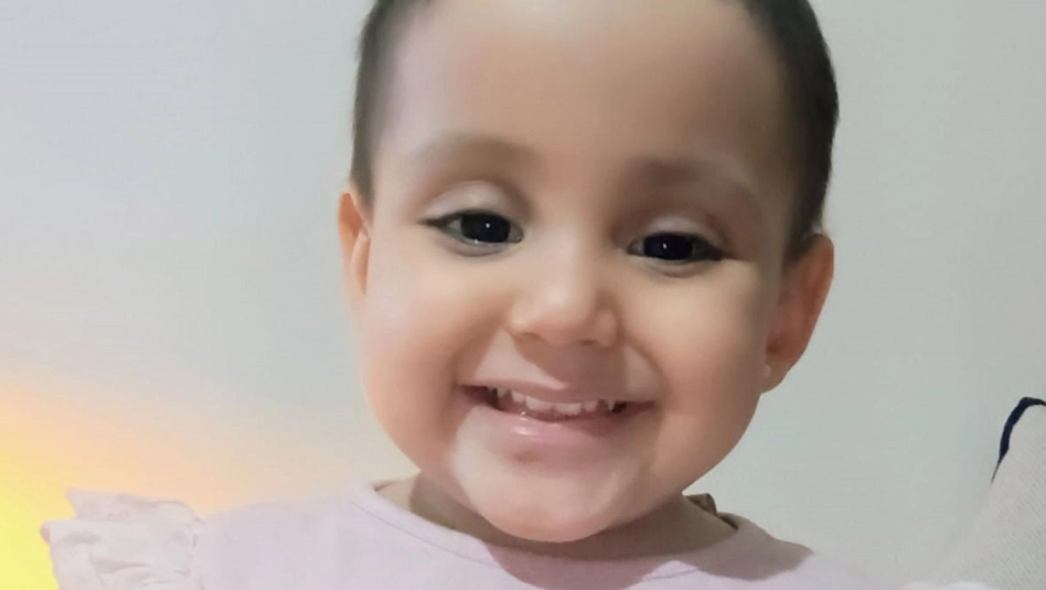 Ámbar recibió el alta tras el trasplante y seguirá en Londres hasta marzo