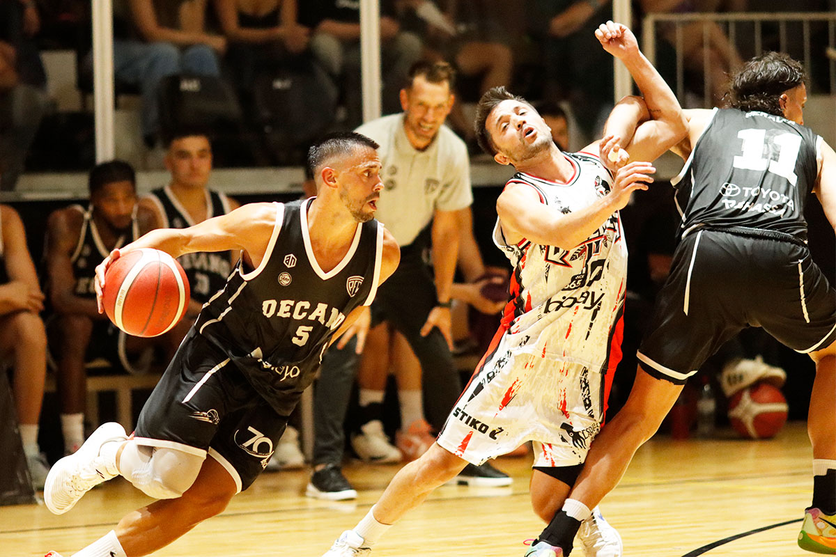 Básquet: Pico FBC tuvo una buena noche y venció al líder de la Liga Argentina