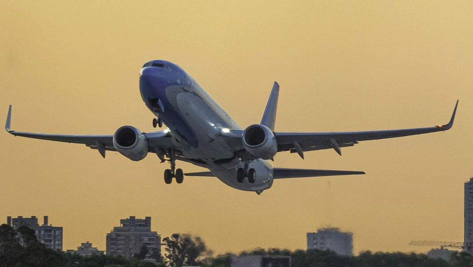 Aeropuertos del país: conflicto salarial en la ANAC podría provocar demoras en vuelos