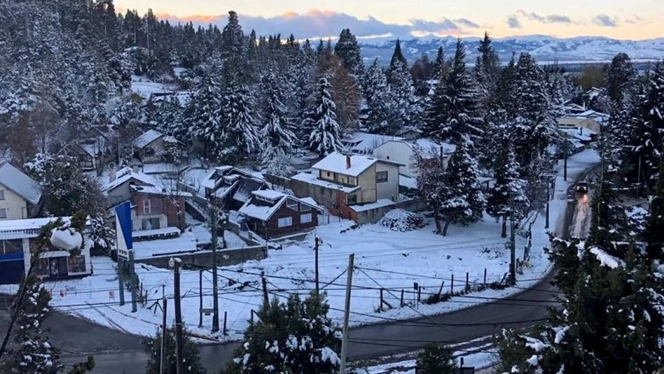 Bariloche y El Bolsón sorprendidas por una nevada en pleno verano