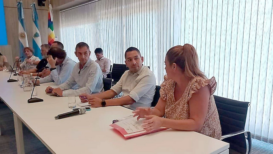 El Medanito en 25 de Mayo: Monsalve pone en duda el traspaso a Pampetrol