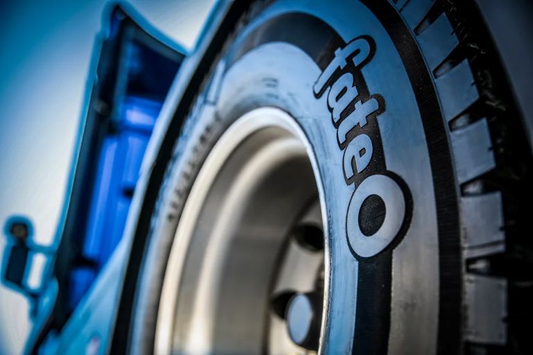 “Cierra Fate”, la fabricante de neumáticos anunció el fin de sus operaciones y despide a 920 trabajadores