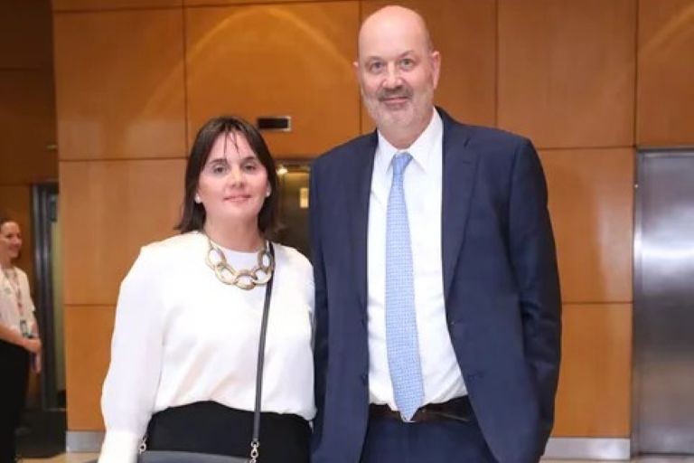 En la Cancillería, adjudicaron contrato por $114.044.133 a la asociación que dirige la esposa de Sturzenegger