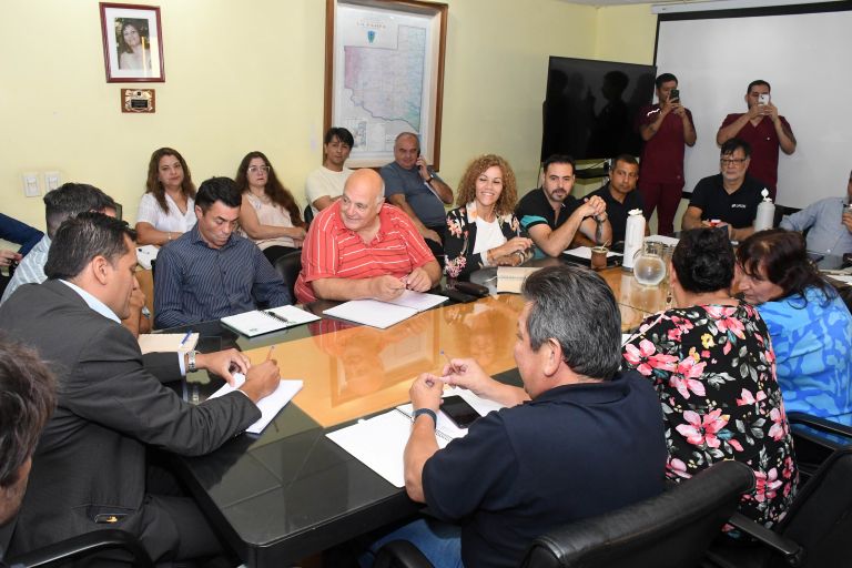 El Gobierno de La Pampa ofreció en paritarias un acuerdo trimestral con 2 alternativas por sobre la inflación