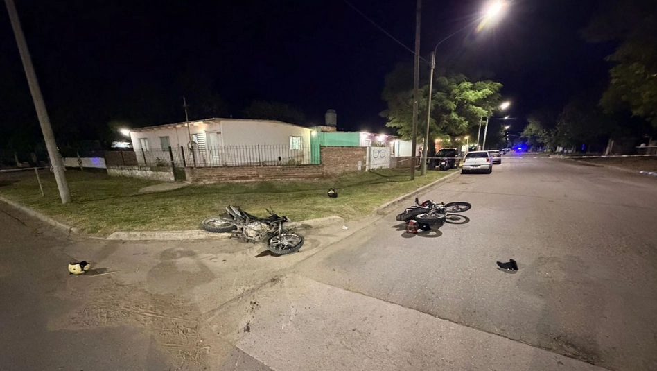 Santa Rosa: chocaron dos motos, tres personas resultaron heridas y uno de los conductores dio positivo en alcoholemia