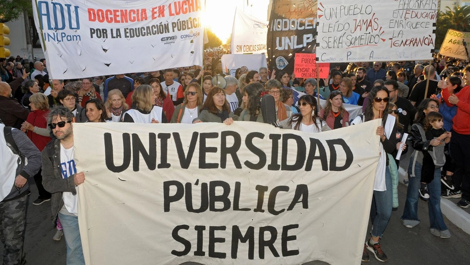Universidades: el presupuesto cayó 45,6 % desde la llegada de Milei y docentes inician una semana de paro