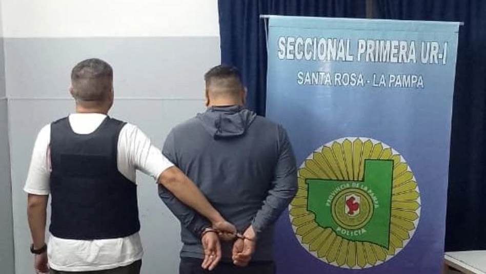 Santa Rosa: demoraron a un hombre por amenazas con una réplica de arma y secuestraron marihuana
