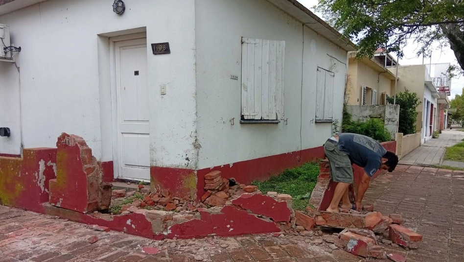 General Pico: chocaron contra una casa y derribaron un tapial