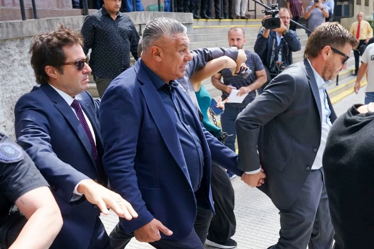 Fútbol: “Cumplimos con lo que quería la Justicia”, la respuesta de Tapia tras declarar en la causa AFA