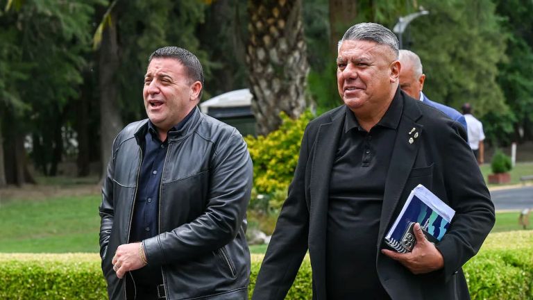 Fútbol: “La ruta del dinero de la AFA”, fotos y chats revelan los pagos de Toviggino a Chiqui Tapia